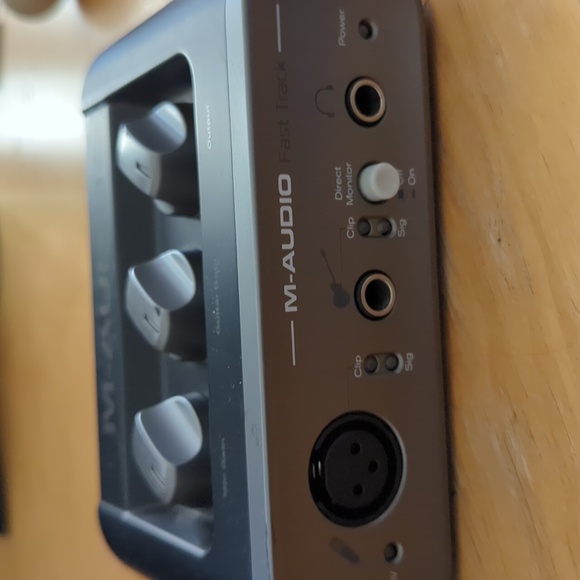 M-Audio Fast Track interface - Picture 3 of 3
